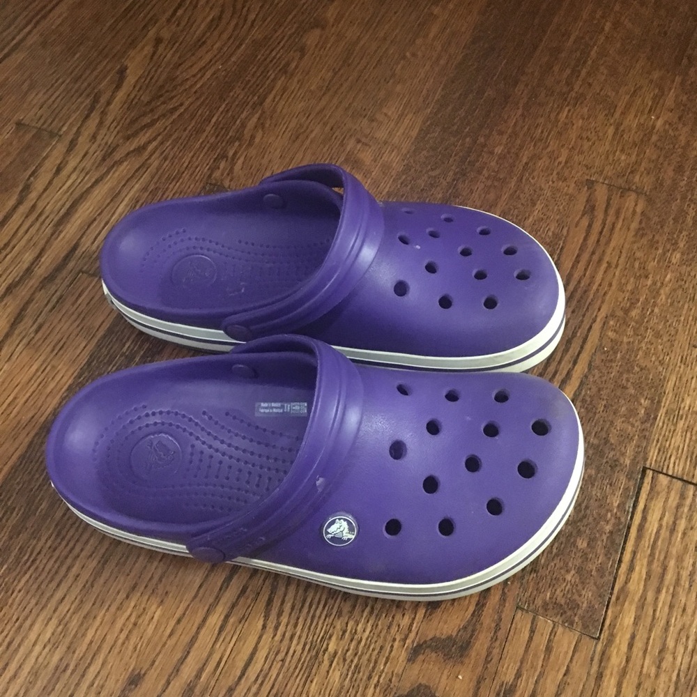 Purple crocs